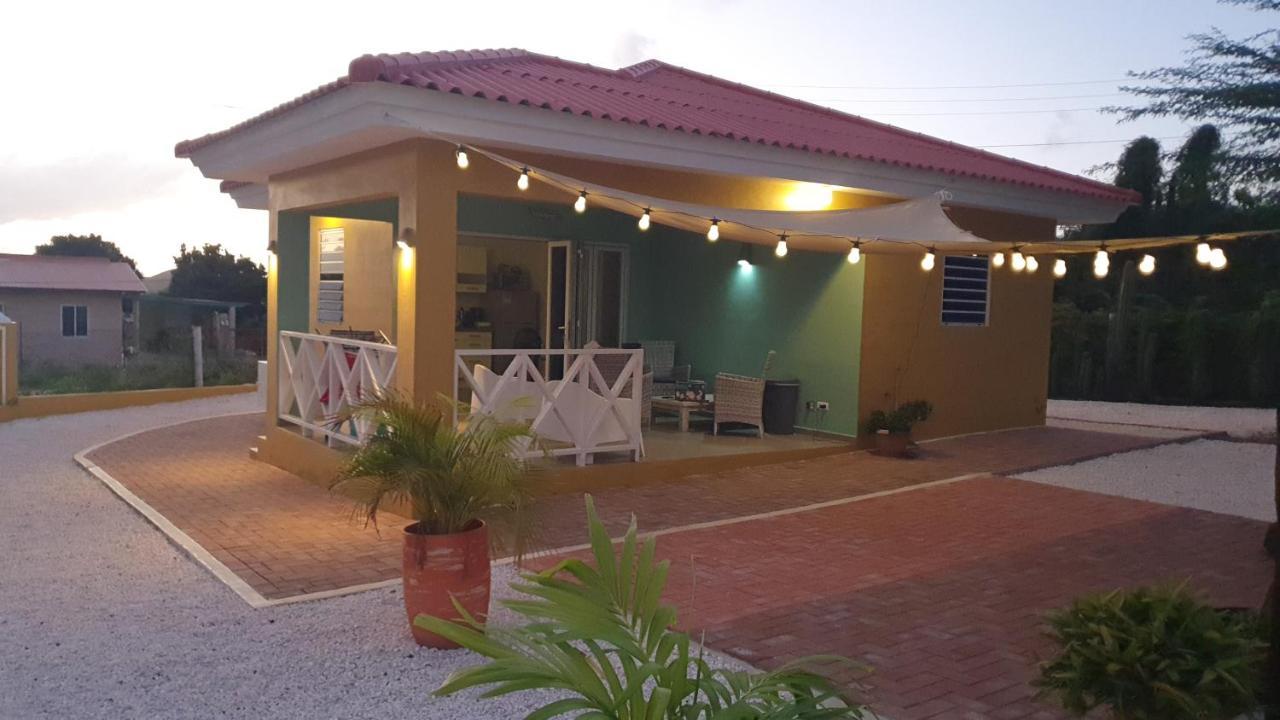 Local Willibrord Lodge Willibrordus Экстерьер фото